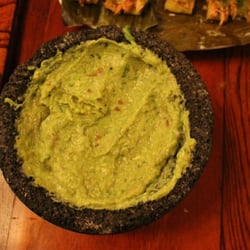 Besos Latinos - Guac!!!