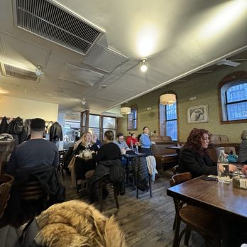 Friedman's - Dining area - Breakfast & Brunch Near Me - New York, New York