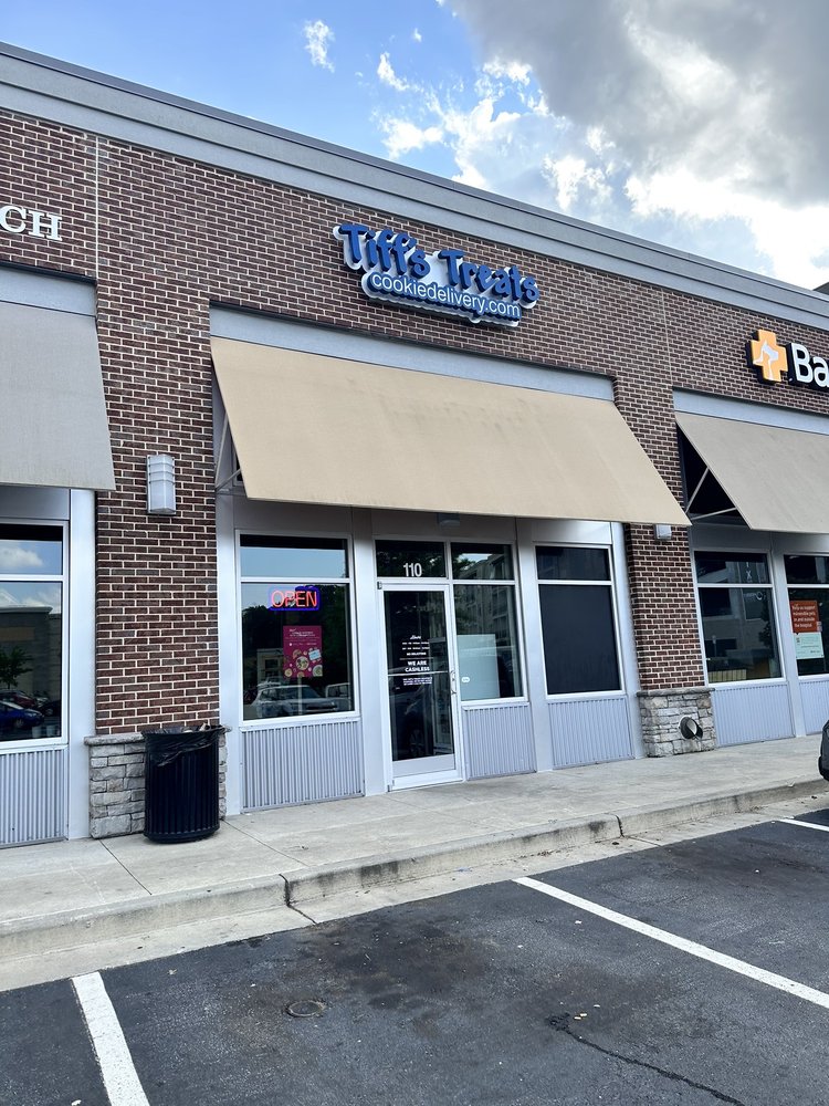 TIFF’S TREATS Updated September 2024 63 Photos & 54 Reviews 2571