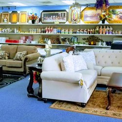 Universal Furniture - Living Room and Gift Center