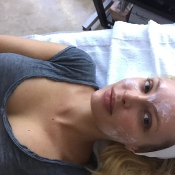 Elliot M Hirsch, MD - Getting my second microneedling treatment today. Love my results from the first one. - Cosmetic Surgeons Near Me - Sherman Oaks, California