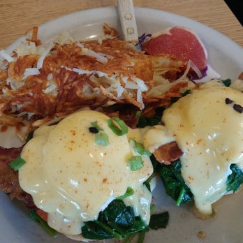 Glo's - Blackstone Benedict - Breakfast & Brunch Near Me - Seattle, Washington