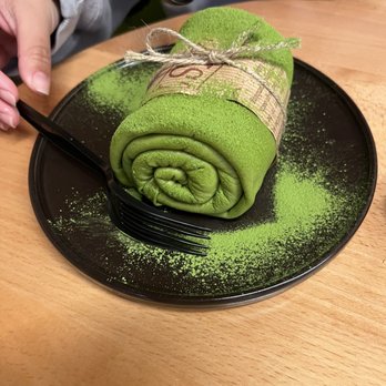 Matcha En - crepe cake - Desserts Near Me - Chicago, Illinois