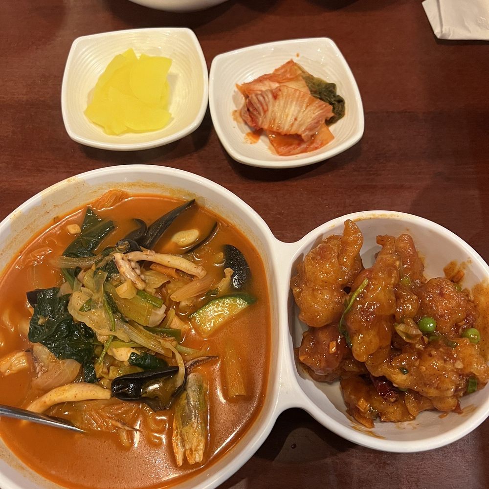 Spicy Seafood Soup + chicken in Garlic & Pepper Sauce Spicy Seafood Soup + chicken in Garlic & Pepper Sauce