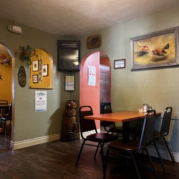 La Cueva de Oso - the dining area - Mexican Near Me - Balmorhea, Texas La Cueva de Oso - the dining area - Mexican Near Me - Balmorhea, Texas