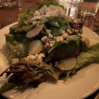 Oyster Club - Green salad - New American Near Me - Mystic, Connecticut Oyster Club - Green salad - New American Near Me - Mystic, Connecticut