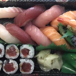 Nigiri set, it comes with a tuna roll and miso soup. Nigiri set, it comes with a tuna roll and miso soup.