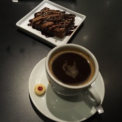Black Coffee - Café americano e brownie