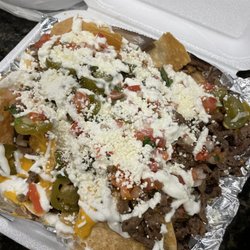 La Maria Taqueria Food Truck - Carne asada nachos