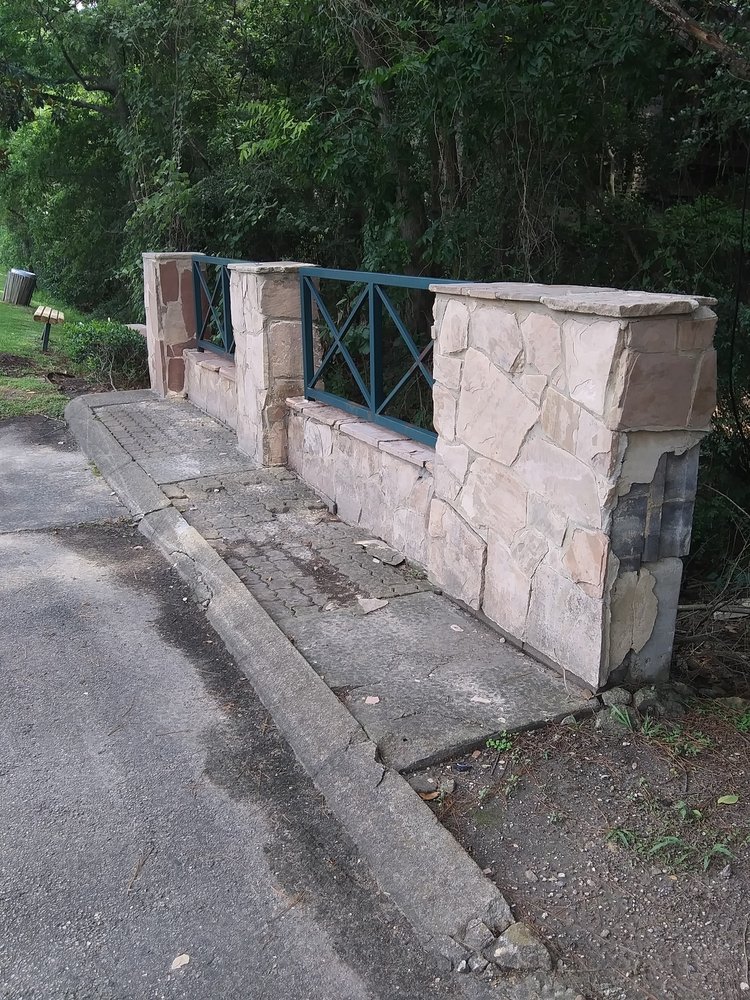 Slide of Luis Remodeling & Roofing