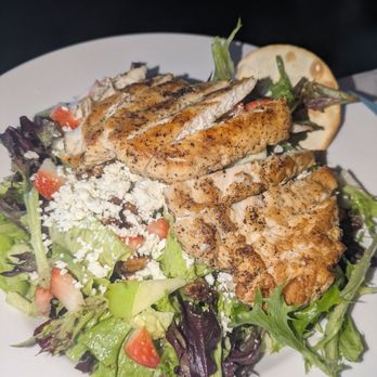 Burgers & Beer - Champagne salad (dressing is not very good) - Mexican Near Me - Yuma, Arizona