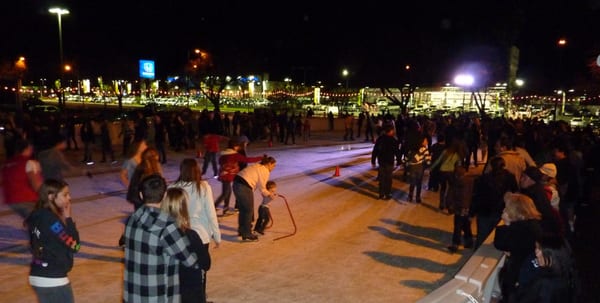 Woodland Hills on Ice by null