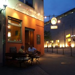 Humberto / Viva la vaca - Storefront for Humberto's