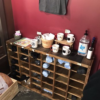 Seattle Meowtropolitan - Themed Cafes Near Me - Seattle, Washington