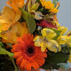 Purple Iris Flower Shop - Great designs- quick & friendly service. Thank you!