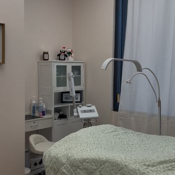 Faccia Bella Beauty Bar - Skin Care Near Me - Riverside, California Faccia Bella Beauty Bar - Skin Care Near Me - Riverside, California
