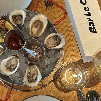 Bar Le Côte - Savage Blondes - Seafood Near Me - Los Olivos, California Bar Le Côte - Savage Blondes - Seafood Near Me - Los Olivos, California