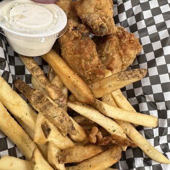 Wing it up - Lemon Pepper Wings and fries - New American Near Me - Albuquerque, New Mexico