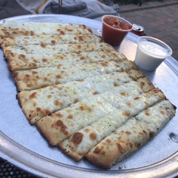 Taffy's Pizza - Cheesy bread. Yum! - Pizza Near Me - Santa Barbara, California