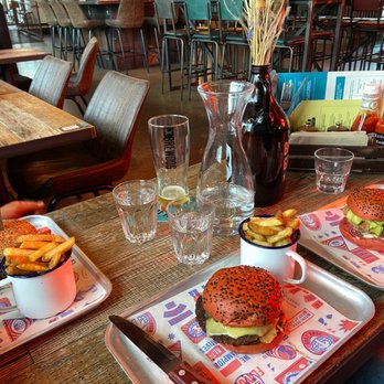 BrewDog Outpost Dublin - Regular burger with a gluten free bun and two vegan plates! - Pubs Near Me - Dublin, D BrewDog Outpost Dublin - Regular burger with a gluten free bun and two vegan plates! - Pubs Near Me - Dublin, D