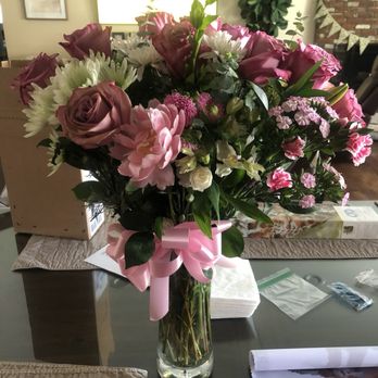 Avas Flowers - Artist's Choice - Large size - Florists Near Me Avas Flowers - Artist's Choice - Large size - Florists Near Me