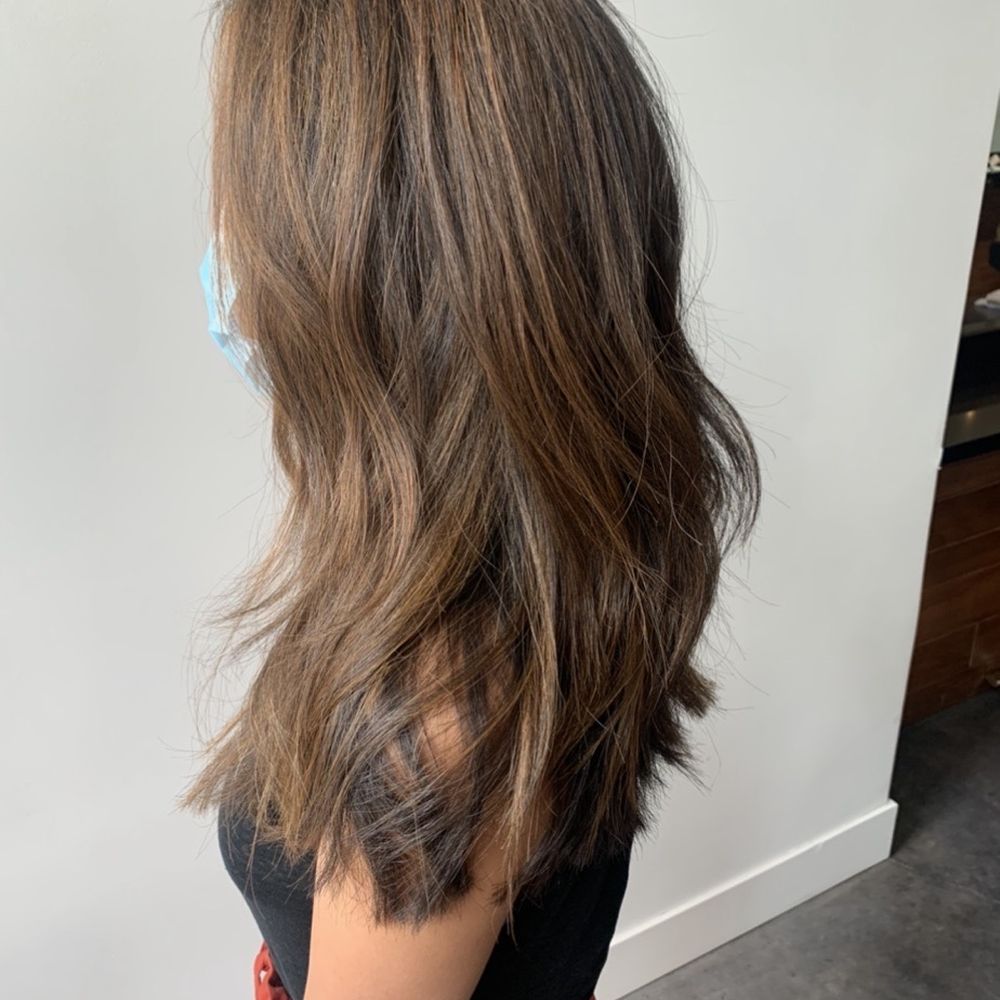 Essensuals London - Hair Salons Near Me - Seattle, Washington