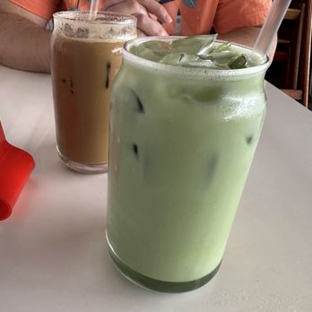 Zuzu’s Petals - Chaggacino and matcha latte - Breakfast & Brunch Near Me - Long Beach, California