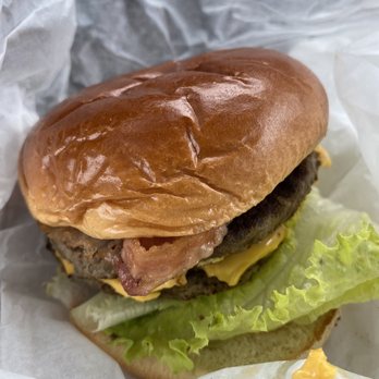 Jollibee - Big yum burger - Fast Food Near Me - Concord, California Jollibee - Big yum burger - Fast Food Near Me - Concord, California