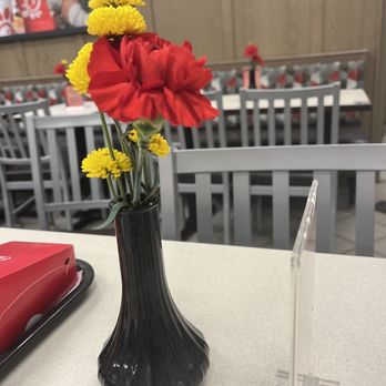 Chick-fil-A - Real flowers, what a nice touch - Fast Food Near Me - Vacaville, California