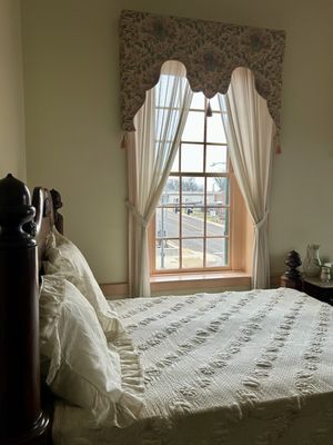 President James K. Polk Home and Museum by null