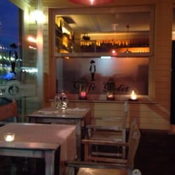 Caffe Godot - Vetrina ingresso