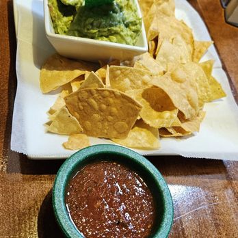 Zendejas Mexican Grill - Guacamole, chips and salsa - Mexican Near Me - Rancho Cucamonga, California