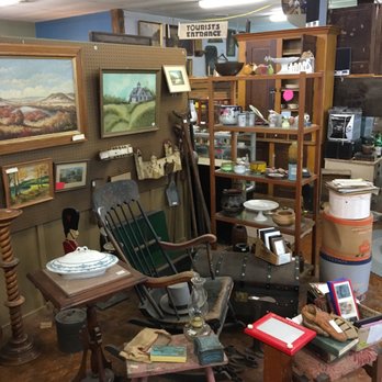 The Gallery Antiques at Pinebrick - Antiques Near Me - Bouckville, New York The Gallery Antiques at Pinebrick - Antiques Near Me - Bouckville, New York