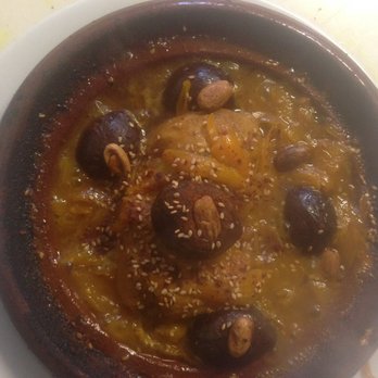 La Palmeraie - tagine d agneaux aux pruneaux et amande grillees. - Moroccan Near Me - Roubaix, 59