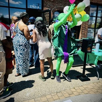 Breadless - BREADLESS 3 YEAR BLOCK PARTY CELEBRATION - Gluten-Free Near Me - Detroit, Michigan Breadless - BREADLESS 3 YEAR BLOCK PARTY CELEBRATION - Gluten-Free Near Me - Detroit, Michigan