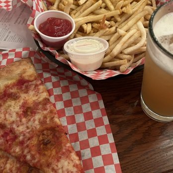 Whitlows - Pizza and French fries - Bars Near Me - Washington, DC, District of Columbia