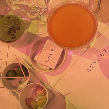 L'Avenue - Brasseries Near Me - Paris, 75