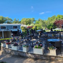 Hawk's Landing Country Club