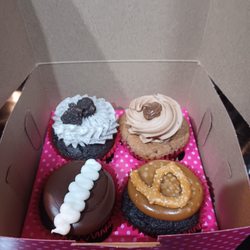 Smallcakes Cupcakery - 4 Gourmet Cupcake Packs