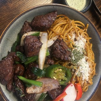 Triple-T - Garlic Noodle with Shaken Beef - Coffee & Tea Near Me - Gardena, California Triple-T - Garlic Noodle with Shaken Beef - Coffee & Tea Near Me - Gardena, California