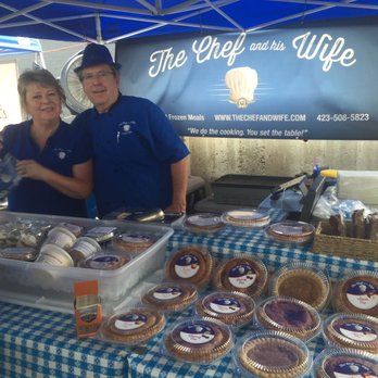 Chattanooga Market - The Chef and his Wife. Lovely couple selling ready to go deliciousness - Farmers Market Near Me - Chattanooga, Tennessee Chattanooga Market - The Chef and his Wife. Lovely couple selling ready to go deliciousness - Farmers Market Near Me - Chattanooga, Tennessee