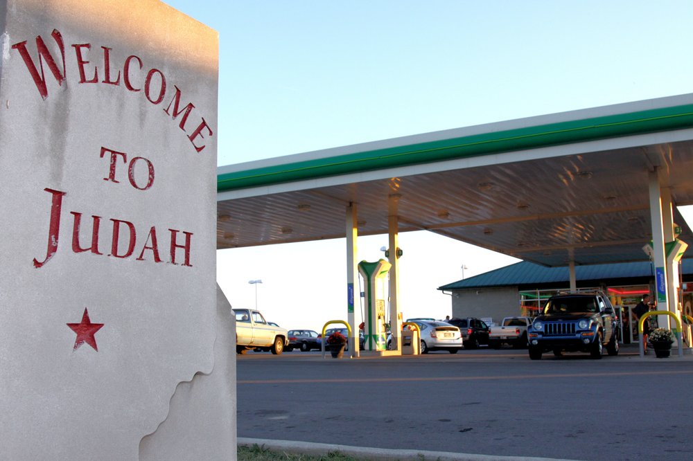 JOHNNY JUNXIONS Updated October 2024 11 Photos 385 Hillcrest Way