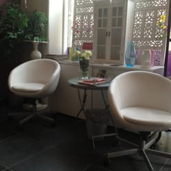 Waxing Palace & Park Beauty - How many different pictures can you actually take of a waxing place without offending anyone?