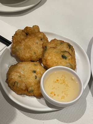 Golden Dragon (Chinatown) by null