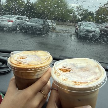 Honey Greens Cafe - Pumpkin Cookie Butter Einspanner & Cookie Butter Latte - Coffee & Tea Near Me - Downey, California
