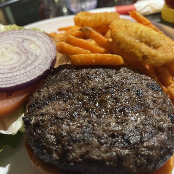 Parkview Diner - Hamburger deluxe - Diners Near Me - Brooklyn, New York