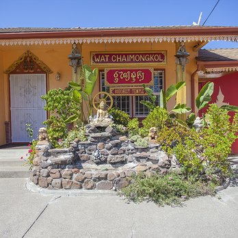 Wat Chaimongkol Buddhist Temple - Wat ChaiMongKol - Small pond at the front. - Buddhist Temples Near Me - Fairfield, California Wat Chaimongkol Buddhist Temple - Wat ChaiMongKol - Small pond at the front. - Buddhist Temples Near Me - Fairfield, California