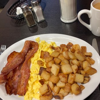 Stacked Pancake & Breakfast House - Regular Express breakfast - Breakfast & Brunch Near Me - Toronto, Ontario Stacked Pancake & Breakfast House - Regular Express breakfast - Breakfast & Brunch Near Me - Toronto, Ontario