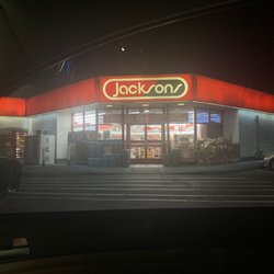 Jacksons Food Store No 27 - Convenience store at Shell Gas station.