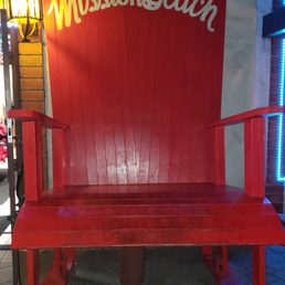 They even have this giant chair for pictures!! How cool is that They even have this giant chair for pictures!! How cool is that